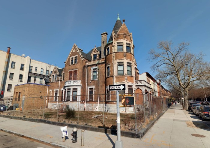 441 Willoughby Avenue mansion (Credit - Cyclomedia)