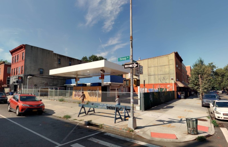 582-584 Gates Avenue (Credit - Cyclomedia)