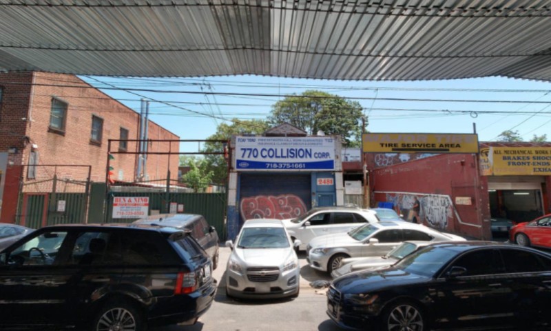 2481 McDonald Avenue (Credit - Cyclomedia)